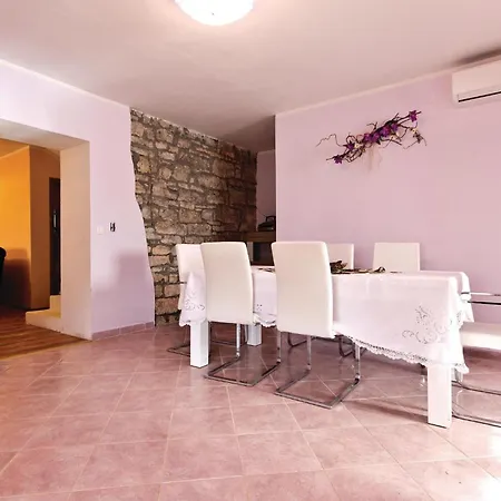 Feriehus Stunning In With Kitchen *