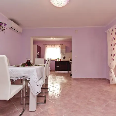 Σπίτι διακοπών I *